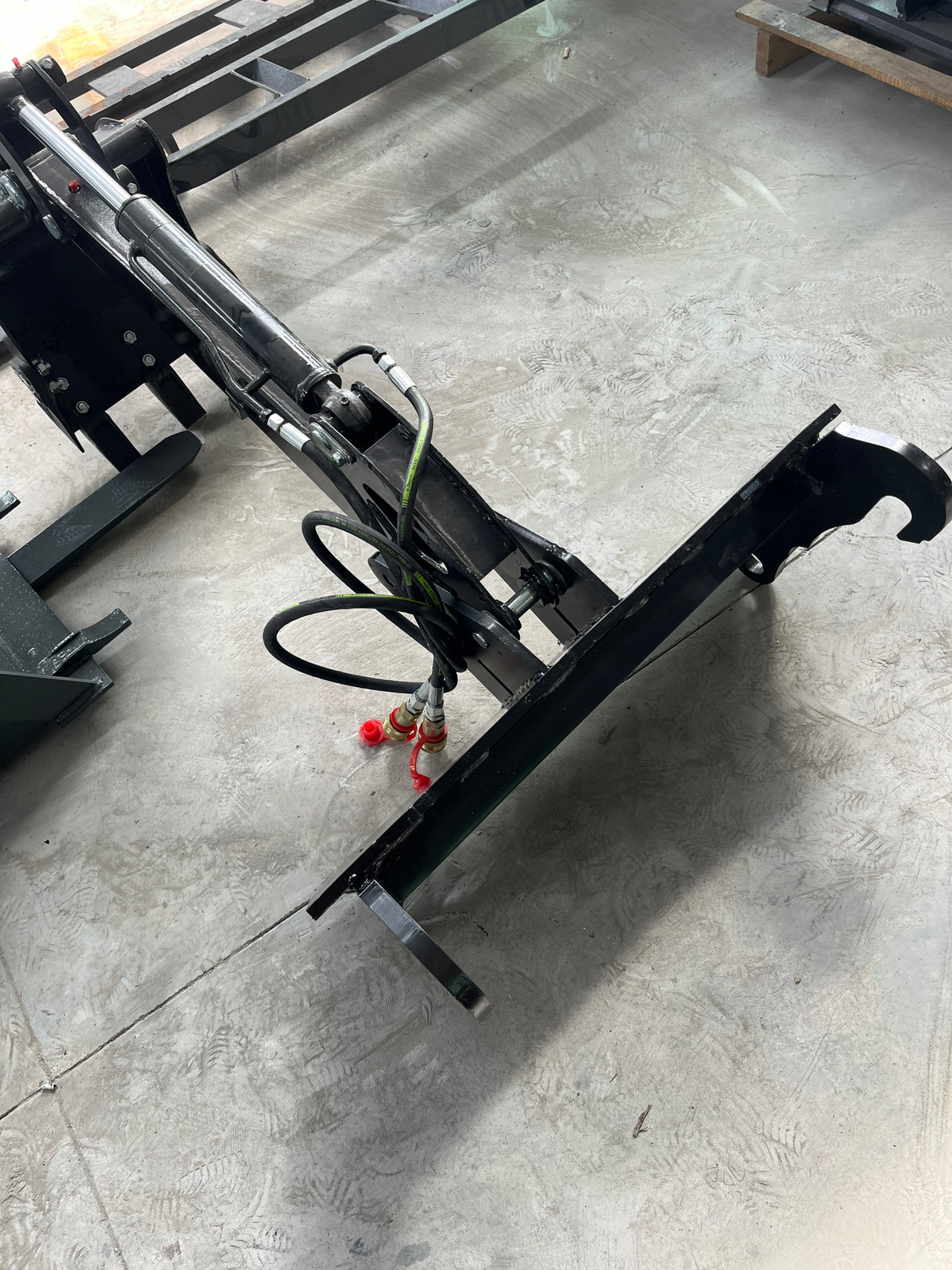 Digger arm to suit LX100