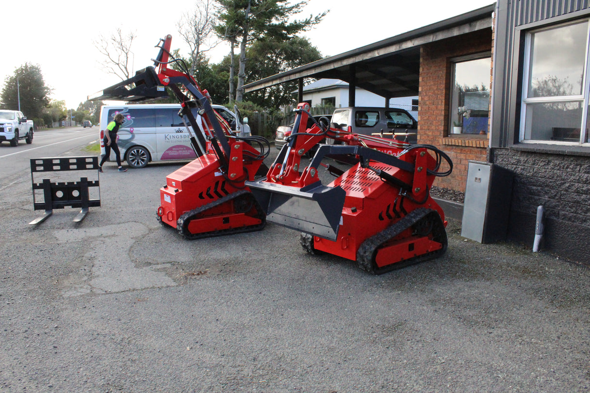 ST380 Mini Skid Steer Tracked